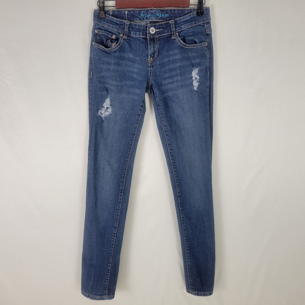 Ariya Juniors Jeans Size 5 Low Rise Womens‎ Skinny Leg Distressed Blue Denim